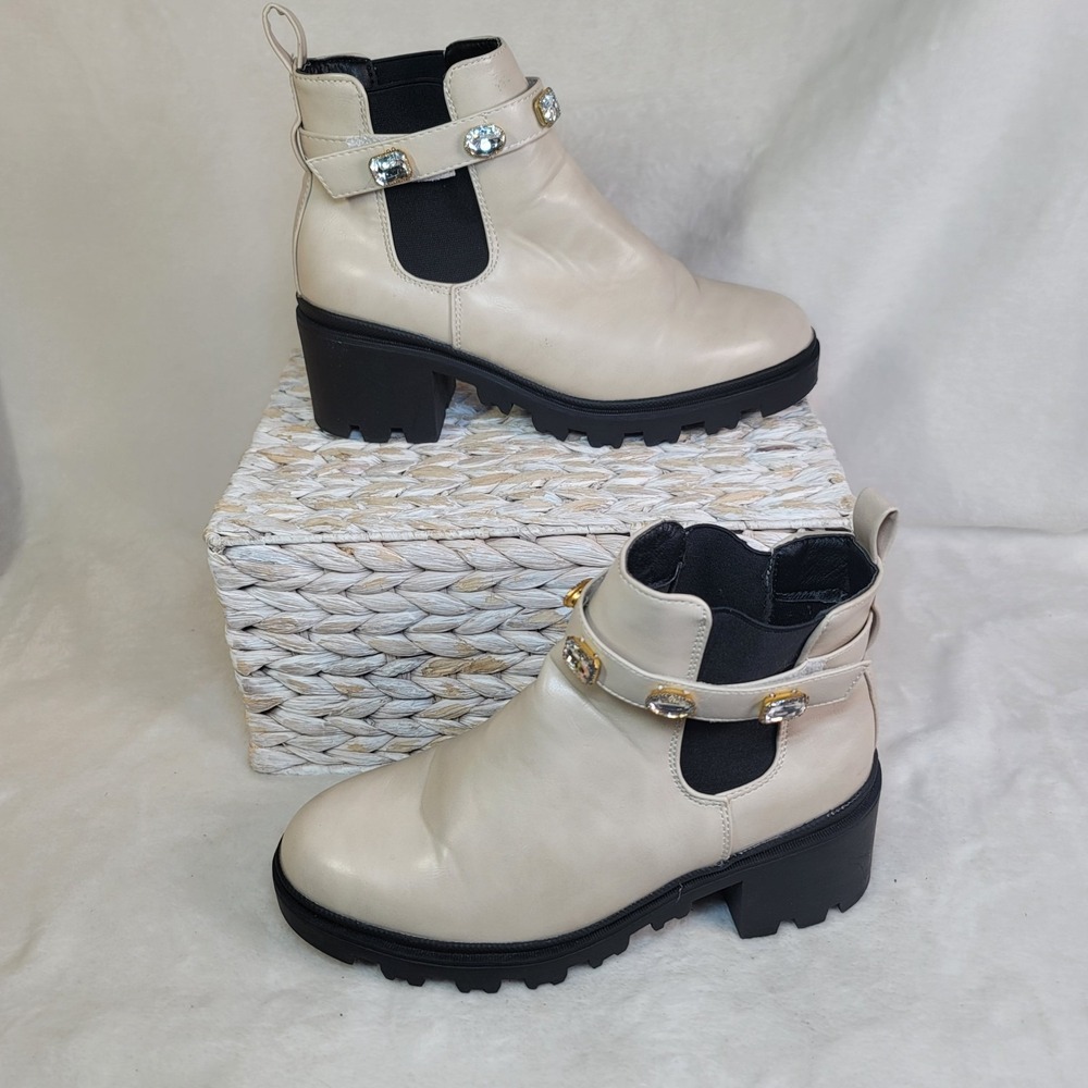 Catherine Malandrino Harness Chelsea Chunky Boots‎ Lug Sole Y2K Studded Ivory 9